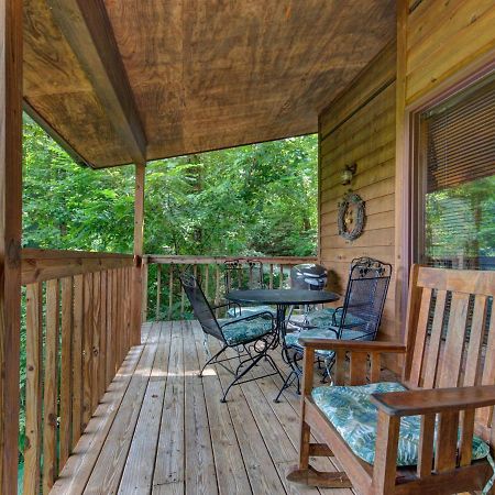 Between Here & There, 3 Bedrooms, Sleeps 6, Views, Hot Tub Gatlinburg Dış mekan fotoğraf