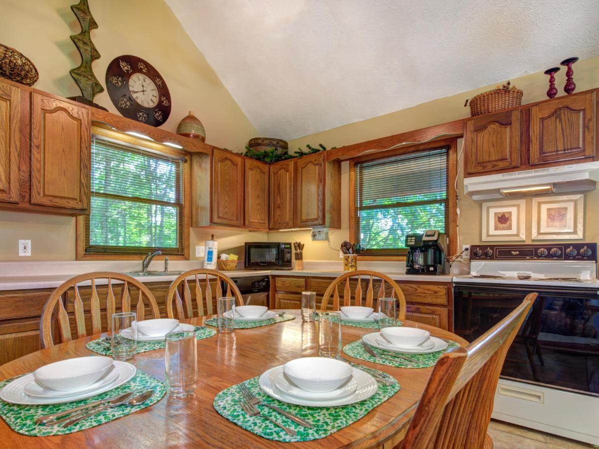 Between Here & There, 3 Bedrooms, Sleeps 6, Views, Hot Tub Gatlinburg Dış mekan fotoğraf