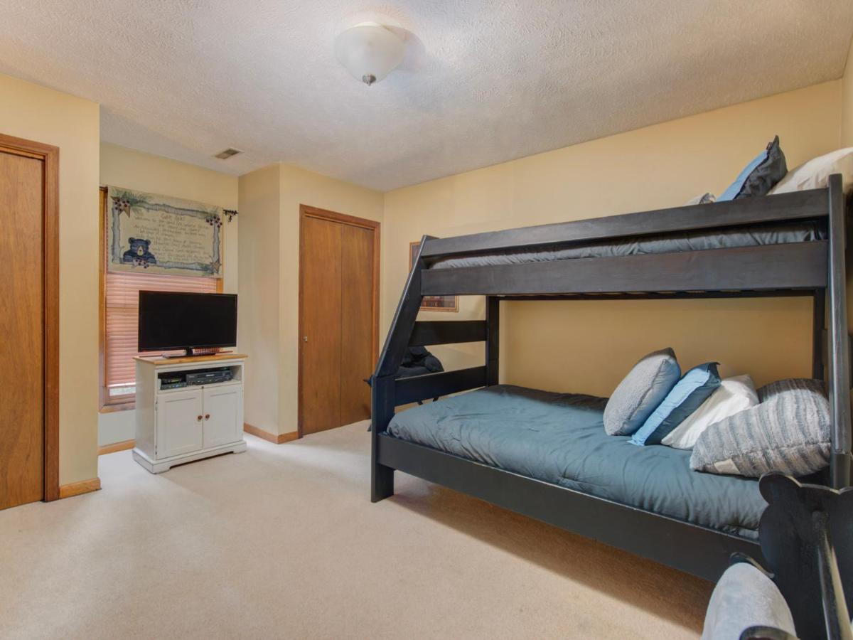 Between Here & There, 3 Bedrooms, Sleeps 6, Views, Hot Tub Gatlinburg Dış mekan fotoğraf