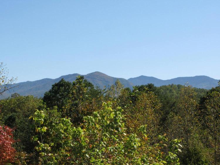 Between Here & There, 3 Bedrooms, Sleeps 6, Views, Hot Tub Gatlinburg Dış mekan fotoğraf
