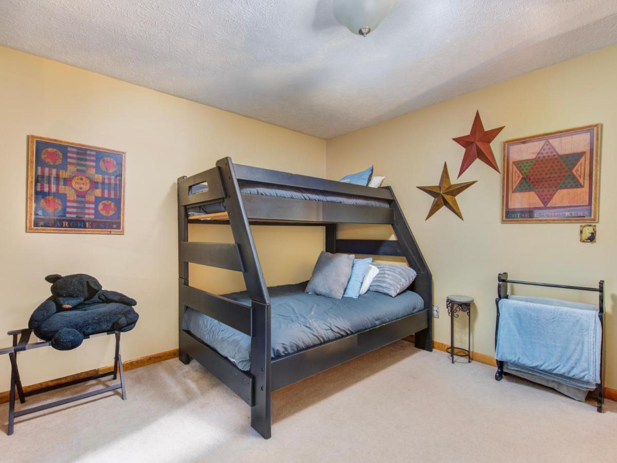 Between Here & There, 3 Bedrooms, Sleeps 6, Views, Hot Tub Gatlinburg Dış mekan fotoğraf